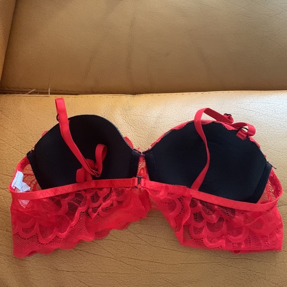 Bra - Picture 2 of 3